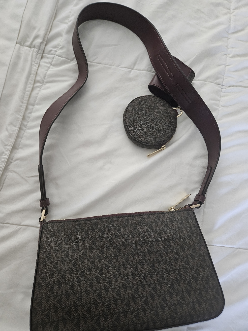 Michael Kors Dark Brown And Maroon Crossbody With with Coin Pouch and Key Case - Picture 3 of 3